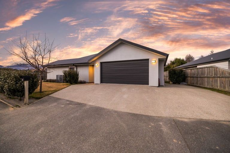 Photo of property in 21 Risinghurst Terrace, Lower Shotover, Queenstown, 9304