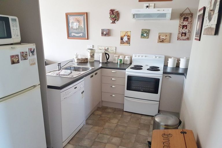 Photo of property in 3/13 Hobson Street, Woolston, Christchurch, 8023