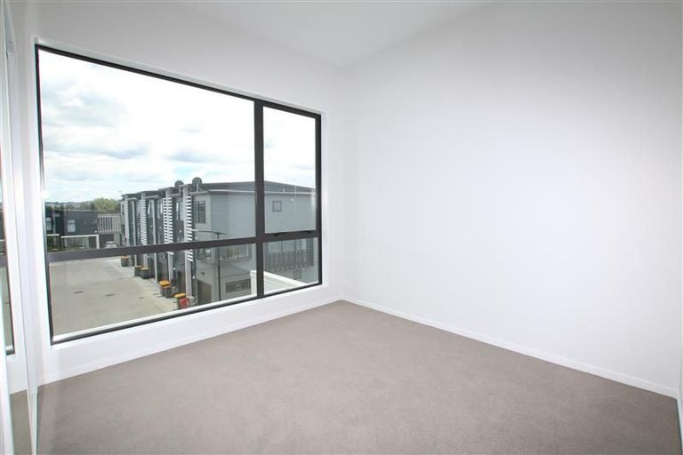 Photo of property in 7 Glenae Lane, Hobsonville, Auckland, 0618