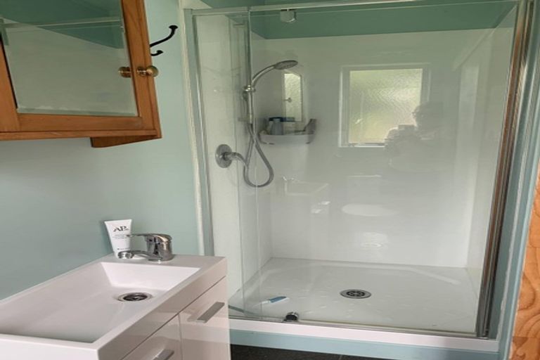 Photo of property in 19 Waetford Road, Matapouri, Whangarei, 0173