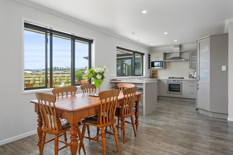 Photo of property in 4 Twin Willow Close, Cambridge, 3434