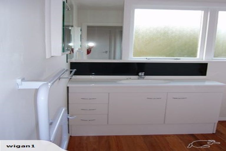 Photo of property in 6a Agra Crescent, Khandallah, Wellington, 6035