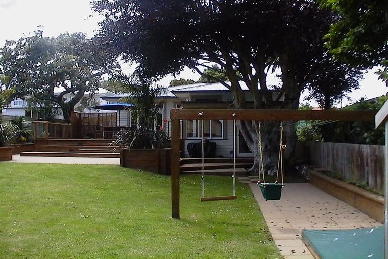 Photo of property in 32 Forbes Street, Onehunga, Auckland, 1061