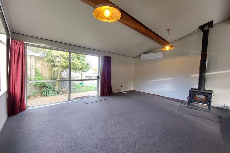 Photo of property in 23b Durham Avenue, Welbourn, New Plymouth, 4312