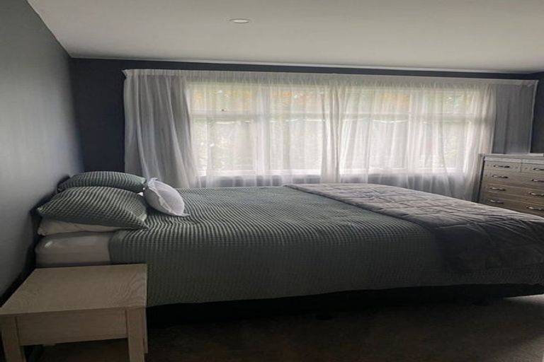 Photo of property in 1 Kinrara Place, Halswell, Christchurch, 8025