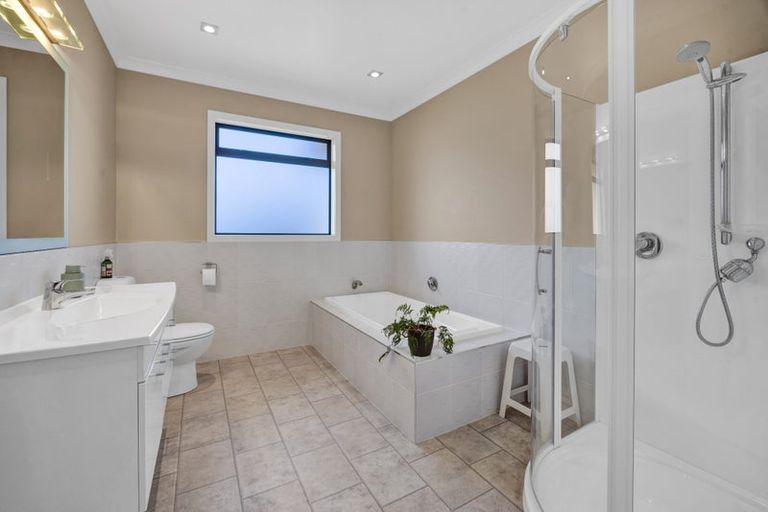 Photo of property in 104b Wills Road, Bell Block, New Plymouth, 4312