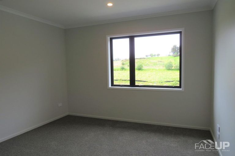 Photo of property in 10 Kauri Amber Road, Westgate, Auckland, 0614
