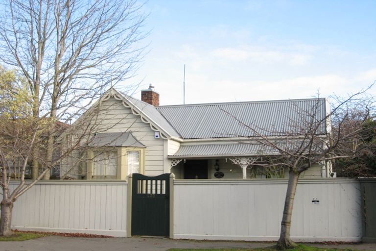 Photo of property in 2/116 Springfield Road, St Albans, Christchurch, 8014