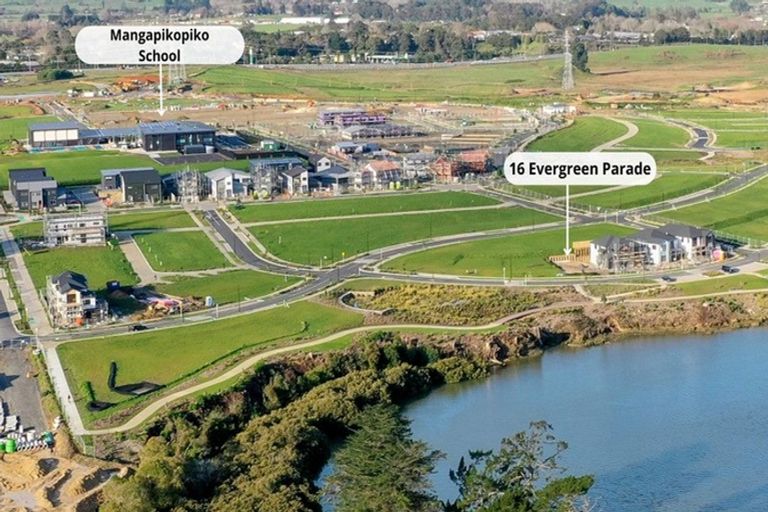 Photo of property in 16 Evergreen Parade, Rosehill, Papakura, 2113