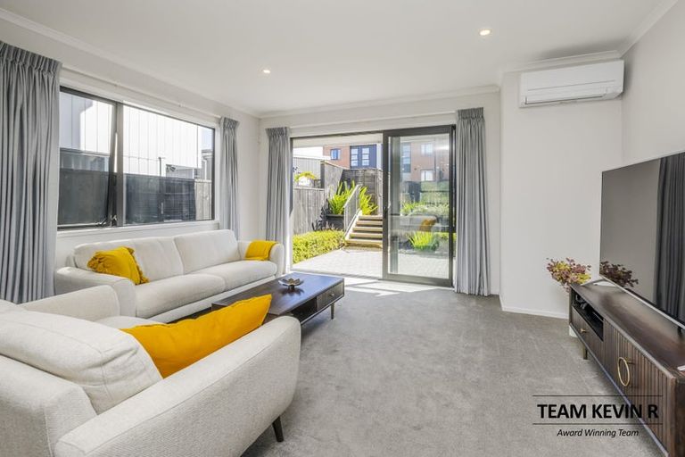 Photo of property in 6 Kapia Road, Westgate, Auckland, 0614