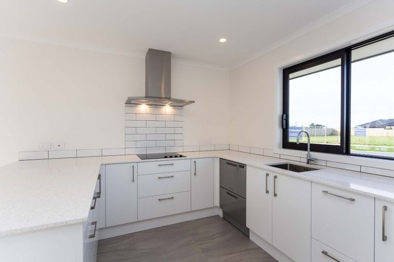 Photo of property in 49 Woodville Street, Edgeware, Christchurch, 8013