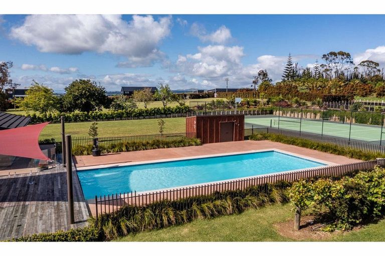 Photo of property in 410 Wiroa Road, Kerikeri, 0293
