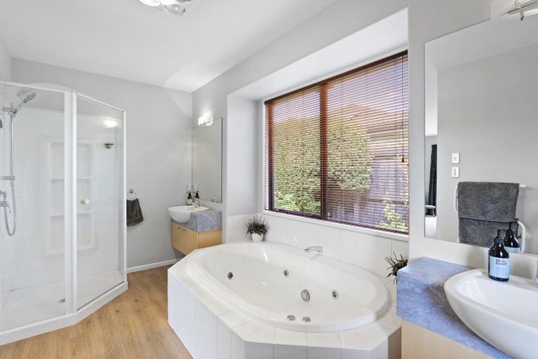 Photo of property in 9 Napoleon Close, Harewood, Christchurch, 8051