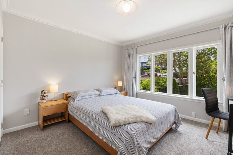 Photo of property in 3/32 Beach Road, Castor Bay, Auckland, 0620
