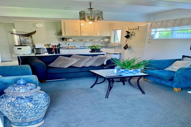 Photo of property in 35 Tahuna Road, Paihia, 0200