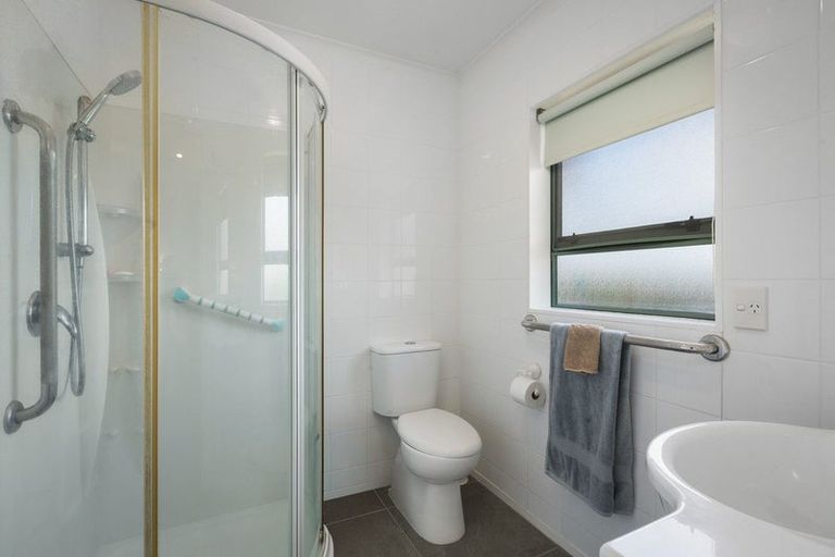 Photo of property in 16 Donegal Place, Katikati, 3129