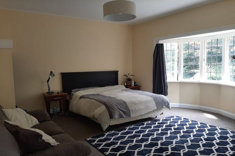 Photo of property in 17 Lower North Terrace, Kelburn, Wellington, 6012