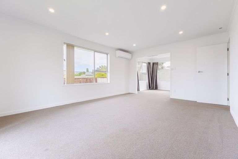 Photo of property in 8 Winiata Place, Otaki, 5512