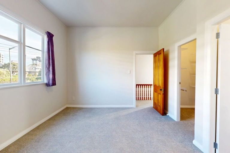 Photo of property in 122 Tinakori Road, Thorndon, Wellington, 6011