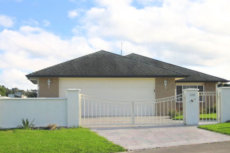 Photo of property in 54 Kath Hopper Drive, Orewa, 0931