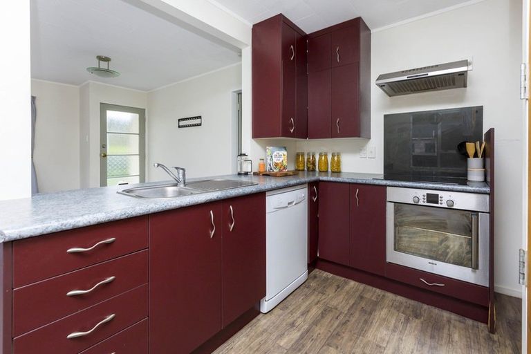 Photo of property in 11b Gemstone Drive, Birchville, Upper Hutt, 5018