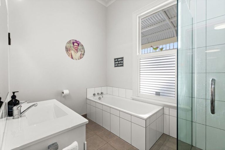 Photo of property in 47 Arataki Road, Havelock North, 4130