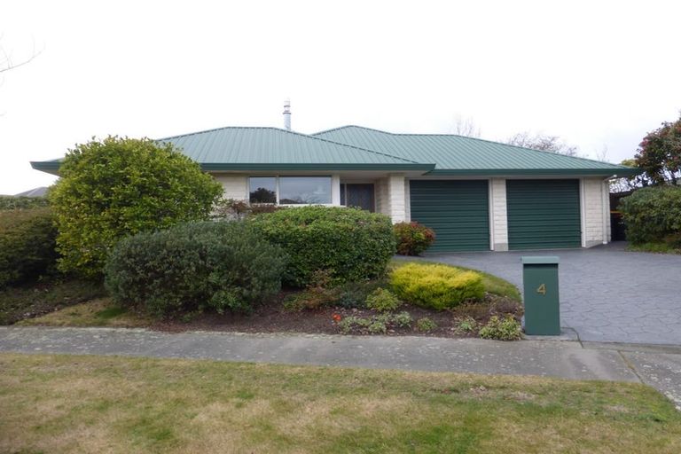 Photo of property in 4 Fuchsia Place, Halswell, Christchurch, 8025