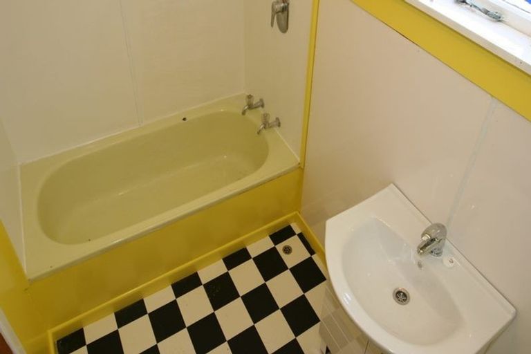 Photo of property in 16 Spring Street, Papatoetoe, Auckland, 2025