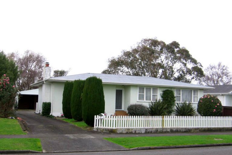 Photo of property in 17 Cavendish Crescent, Awapuni, Palmerston North, 4412