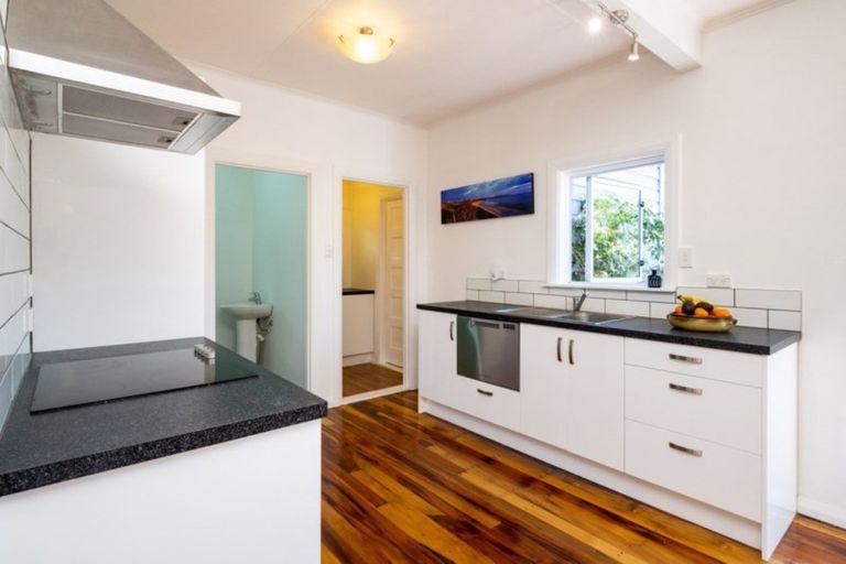 Photo of property in 80 Meeanee Quay, Westshore, Napier, 4110