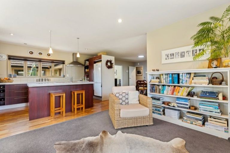 Photo of property in 6 Ambrose Place, Rangiora, 7400