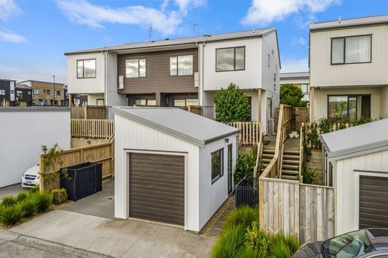 Photo of property in 44 Pukewhero Rise, Westgate, Auckland, 0614