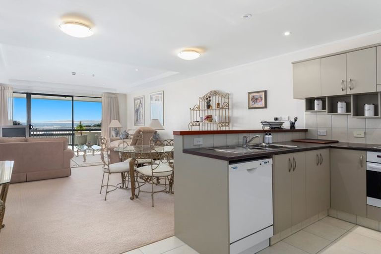 Photo of property in Beachpoint Apartments, 2/5 West End Road, Ohope, 3121