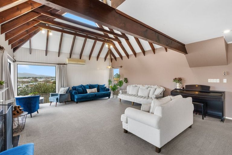 Photo of property in 27 Kawiu Road, Levin, 5510