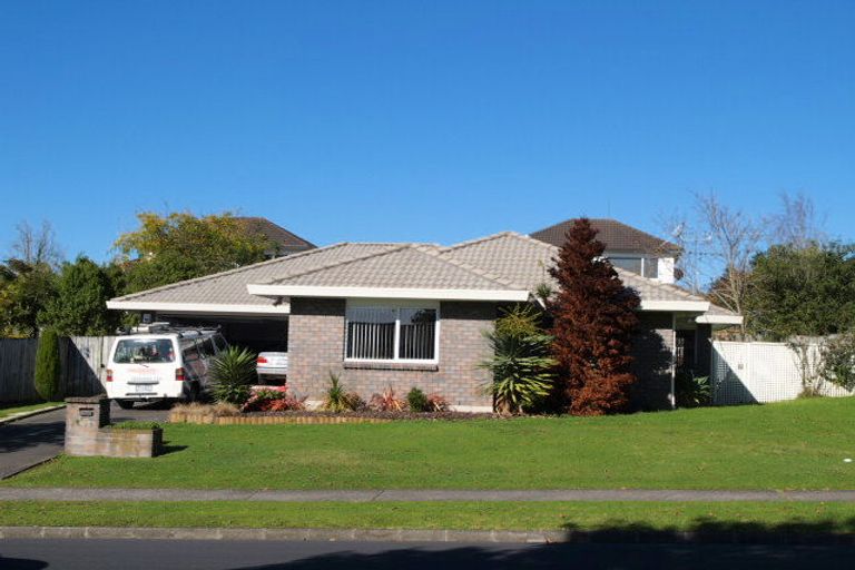 Photo of property in 174 Millhouse Drive, Golflands, Auckland, 2013