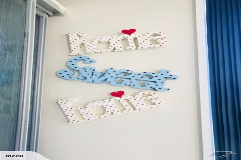 Photo of property in 43 Clifford Road, Johnsonville, Wellington, 6037