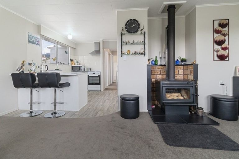 Photo of property in 1 Pickett Place, Waihi, 3610