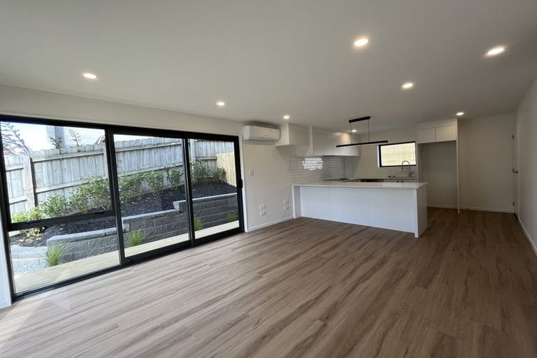 Photo of property in 25 Panama Road, Mount Wellington, Auckland, 1062