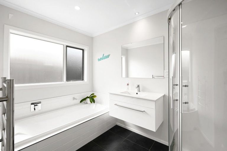 Photo of property in 11 Briannarose Drive, Fitzroy, Hamilton, 3206