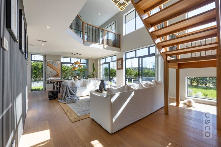 Photo of property in 2 Pitoitoi Drive, Riverhead, 0820