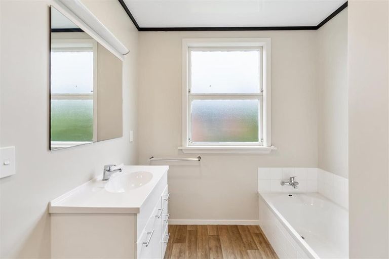 Photo of property in 7 Exeter Street, Waimate, 7924