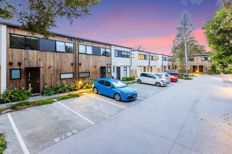 Photo of property in 6/63 Hillcrest Avenue, Hillcrest, Auckland, 0627