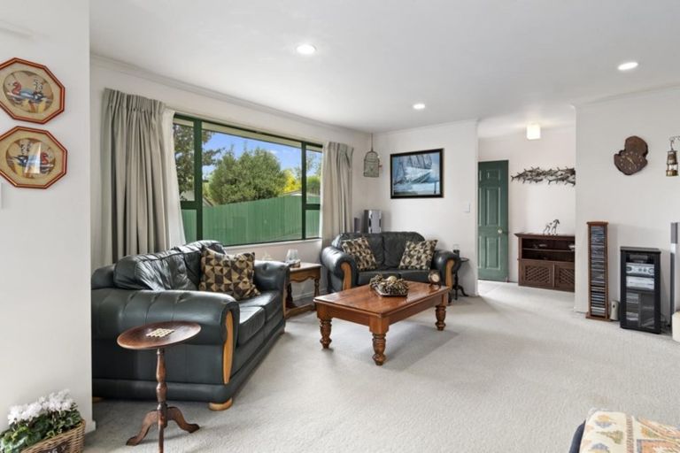 Photo of property in 5 Zachary Place, Welcome Bay, Tauranga, 3112