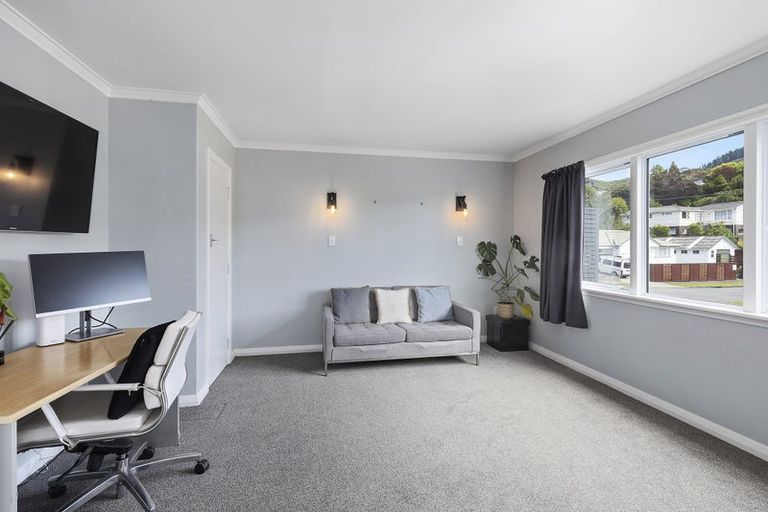Photo of property in 19 Pembroke Street, Tawa, Wellington, 5028