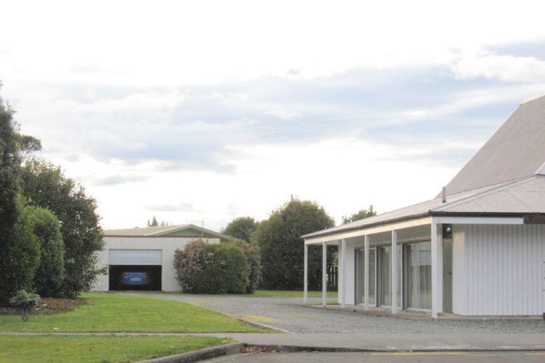 Photo of property in 16 Mokonui Street, Te Anau, 9600