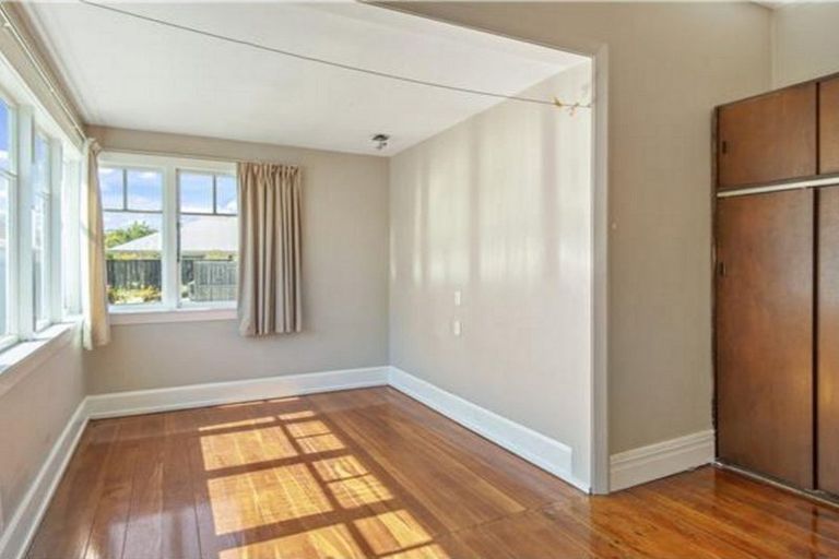 Photo of property in 120 Lincoln Road, Addington, Christchurch, 8024