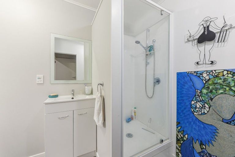 Photo of property in 23 Moana View Road, Waikawa, Picton, 7220