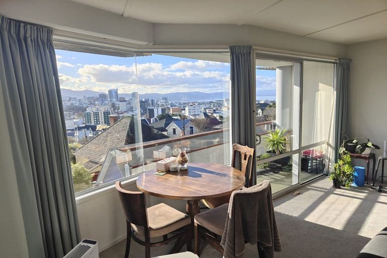 Photo of property in 74 Nairn Street, Mount Cook, Wellington, 6011