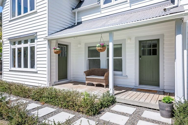 Photo of property in 524 Main Road North, Timberlea, Upper Hutt, 5018