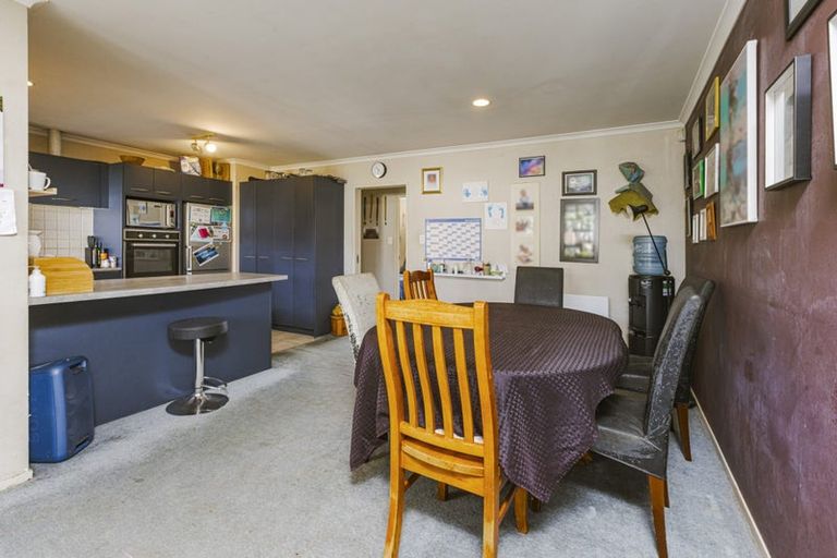 Photo of property in 323 Mahia Road, Weymouth, Auckland, 2103